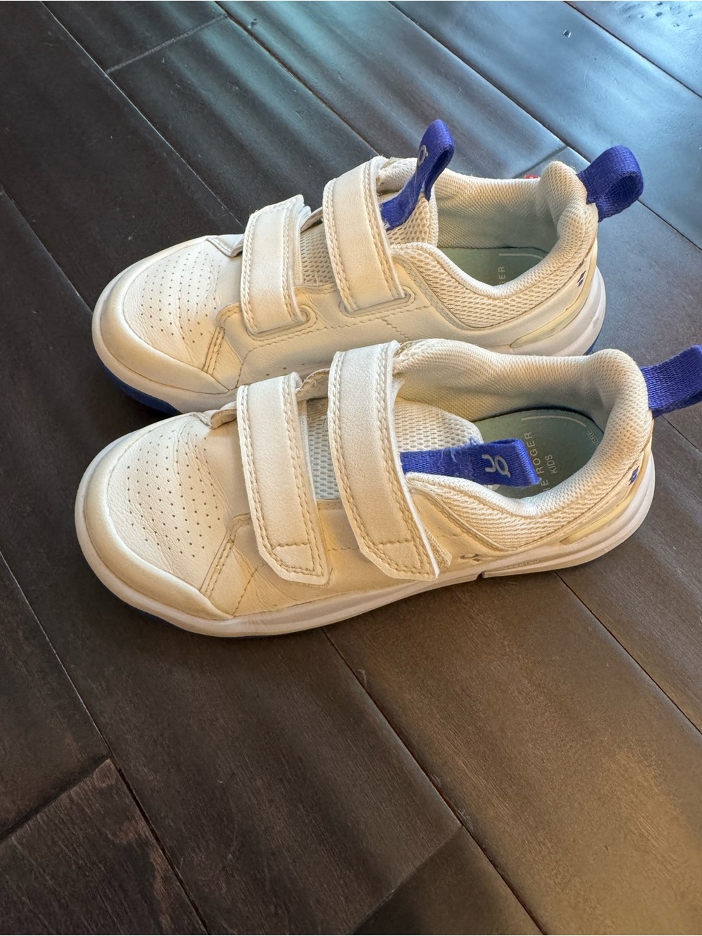 On The Roger Kids Sneakers – White/Blue – Size US 11.5K (EU 29)